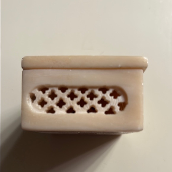 Vintage Floral Inlay Soapstone Dish - Picture 3 of 10